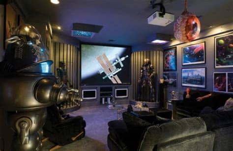 Virtual room decoration games let you design and decorate your dream house and get the creative juices flowing, before you think about redecorating your real these games really get you in the festive spirit. 25 Incredible Video Gaming Room Designs | HomeMydesign