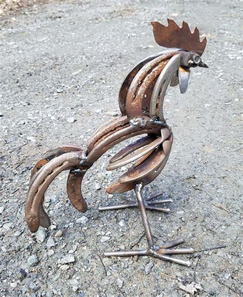 Horseshoe Rooster Welded Metal Yard Garden Art Horseshoe Chicken