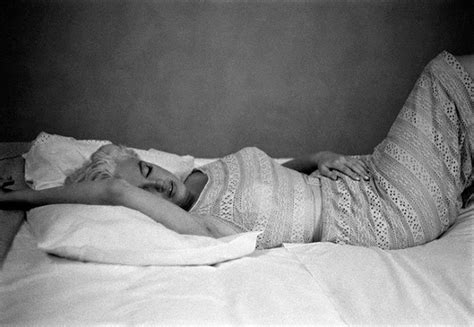 25 Rare And Beautiful Photos Of Marylin Monroe By Eve Arnold