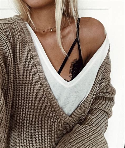 Winter Outfit Ideas For Women And Girls Oversized Tan Knit Sweater