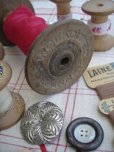 1000 Images About Vintage Bobbins And Spools On Pinterest