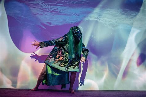 마고할미) es un mito de la creación de la región de kwanbuk de la provincia de hamgyeong del norte en la actual corea del norte sobre una diosa gigante llamada. Zadie Xa: Behind the Mask | Ocula