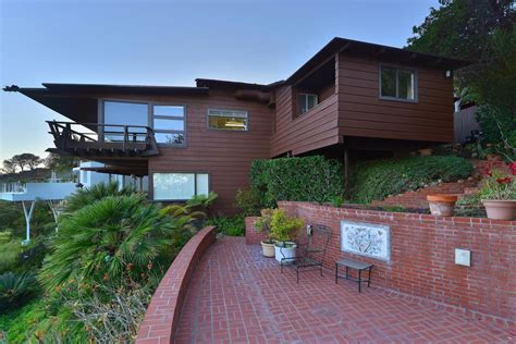 Virtually Untouched Midcentury Overlooking The San Diego Bay Will Ask