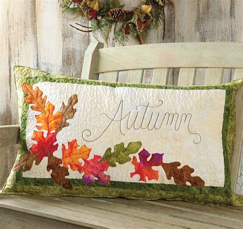 Enjoy This Pretty Pillow Every Autumn Quilting Digest Simply Autumn