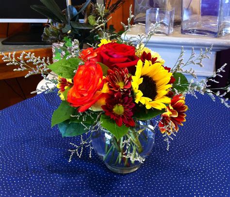 Small Fall Centerpiece Floral Designs Floral Design