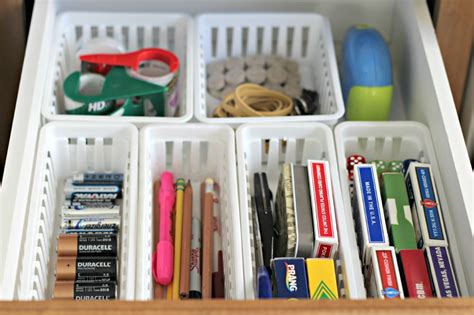 31 days of 15 minute organizing day 9 junk drawer organize and decorate everything