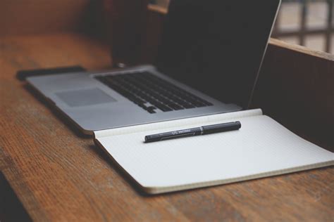 Look through examples of catatan harian translation in sentences, listen to pronunciation and learn grammar. Gambar : Laptop, meja tulis, buku catatan, apel, teknologi ...