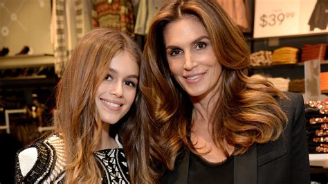 cindy crawford shares pic twinning with daughter kaia gerber