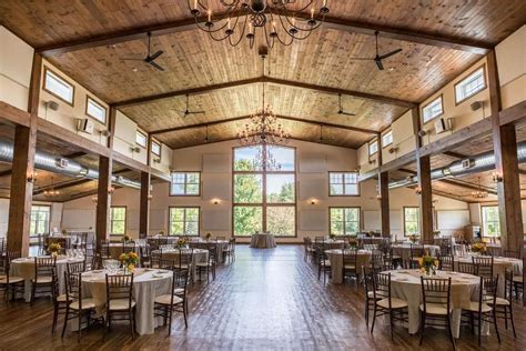 So get ready to wow your guests with the perfect wedding by choosing one of these barn wedding venues near chicago. The Barn Hornbaker Gardens Weddings South Chicago Wedding ...