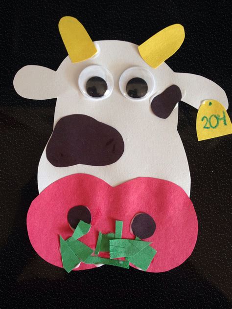 Construction Paper Cow Craft | Cow craft, Construction paper crafts, Crafts