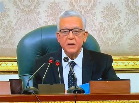 الرئيس السيسي وإدارته تفتق ذهنهم عن رد ناري كرروا استخدامه كتير في محافل دولية عند سؤالهم عن (حقوق الإنسان في مصر)، الرد ده هو: سفير جيبوتي بالقاهرة يتوجه بالتهنئة لرئيس مجلس النواب ...