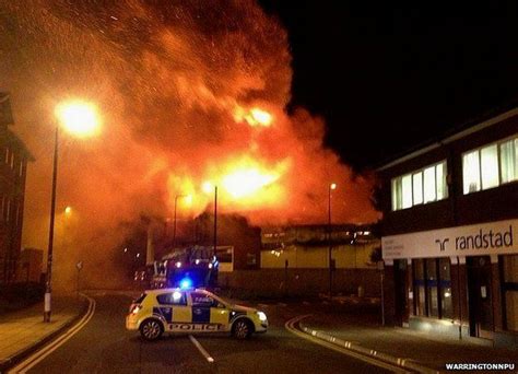 Fire At Former Warrington Nightclub Mr Smiths Bbc News