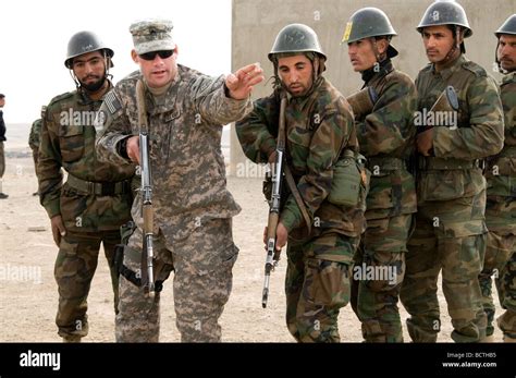 Afghanische Nationalarmee Rekruten In Der Ausbildung An Der Kabul