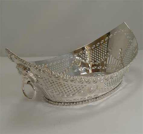 Grand Large Antique English Silver Plated Bread Basket Circa 1900 At