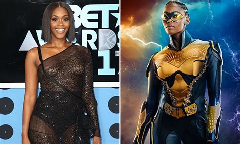 Nafessa Williams On Playing Tvs First Black Lesbian Superhero Daily