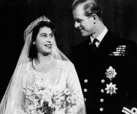 The young queen of england elizabeth ii along with her husband. Queen Elizabeth's wedding recreated for Netflix series ...