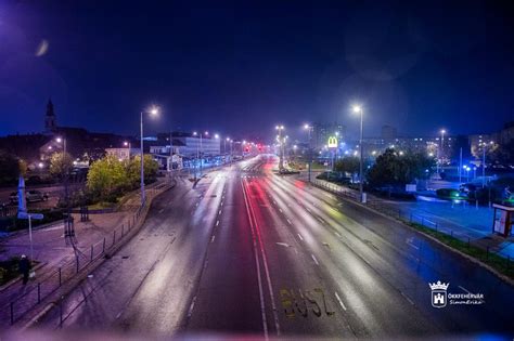 A koronavírus járvány idején elrendelt kijárási tilalom idejére szóló munkavégzési igazolás tartalmazza a munkáltató címét és adószámát, valamint a dolgozó nevét és személyazonosságát igazoló. Székesfehérvár Városportál - Csendes utcák ...