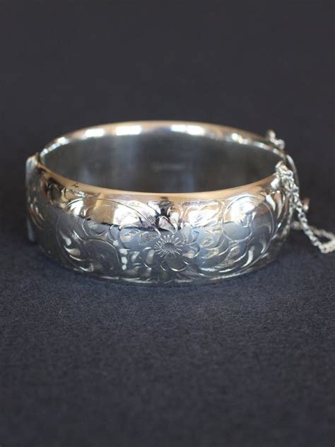 A wonderful chunky, solid, heavy sterling silver bangle featuring a rectangular cross section. Large Sterling Silver Bangle Bracelet Vintage Birks ...