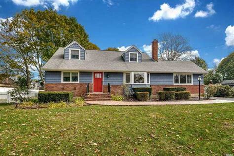 3 Nita Street East Northport Property Listing Mls® 3176365