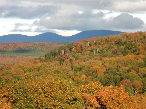 Top 4 Fall Foliage Drives In Maine Maine Vacation Maine In The Fall