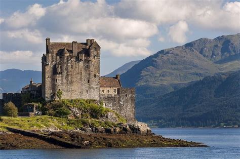 Scottish Castles Bing Medieval Castles In Europe Medieval Castle