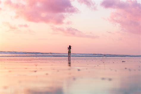 5184x3456 Clouds Pink Woman Solitude Png Images Ocean Beach Sand Sunset Bali Indonesia