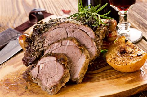 Una volta pronta la carne sarebbe meglio consumarla subito, così da gustarla ancora tenera. Noce di vitello, il taglio di carne per gli arrosti e non ...