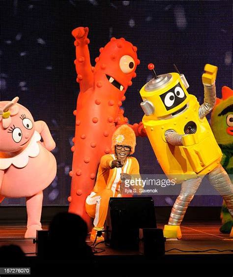 yo gabba gabba photos and premium high res pictures getty images