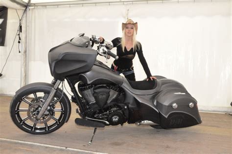 Babes With Indians Pics Page 110 Indian Motorcycle Forum