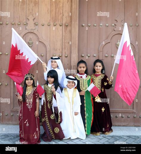 Qatari Kids With Traditional Dress Qatar Stock Photo Alamy
