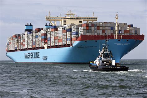 Five Things To Know About The Worlds Largest Shipping Company Maersk