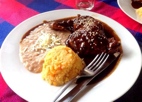 Receta De Pollo En Mole Poblano Recetas Mexicanas Comida Mexicana