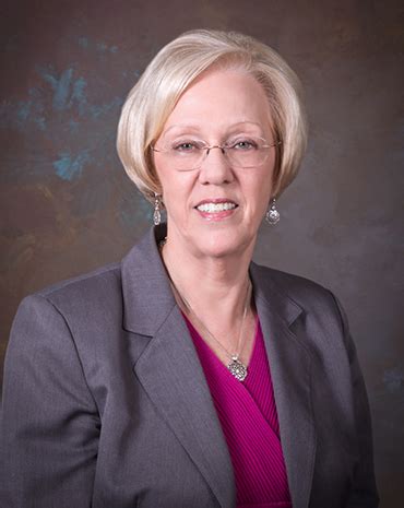 She has extensive experience with financial planning helping clients achieve longer term objectives. Community Bank | 909 N. 16th Ave. - Community Bank