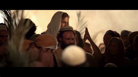 Jesus triumphant entry into Jerusalem - YouTube