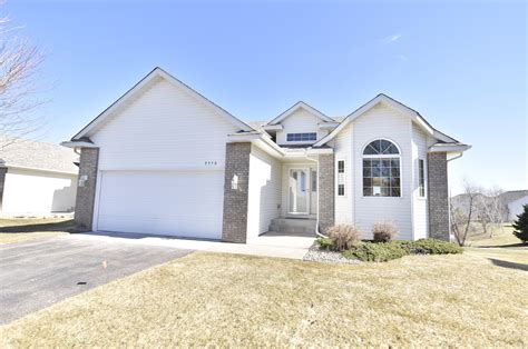 Re/Max Results -Like New Detached Townhome in Cambridge