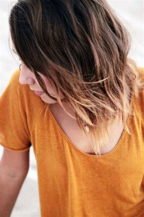 Just about any way you style your hair will look really chic with pretty highlights like these, but curls really take the cake! 21 Balayage Hair Short 2016 Recommended - Ellecrafts