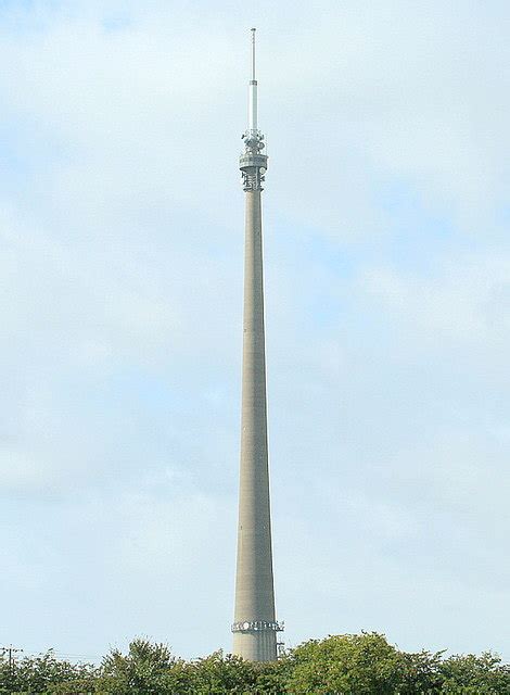 Emley Moor Transmitter Mast © Gordon Kneale Brooke Geograph Britain