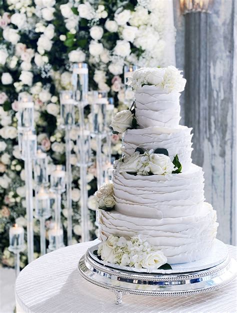 Classic Bakery Weddings Browse Our Selection Of Cakes And Desserts