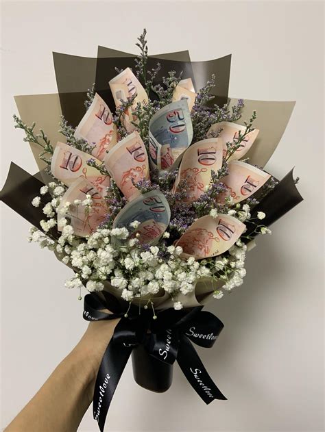Pin By Marcia Baumhover On Easy Dollar Bill Origami T Bouquet