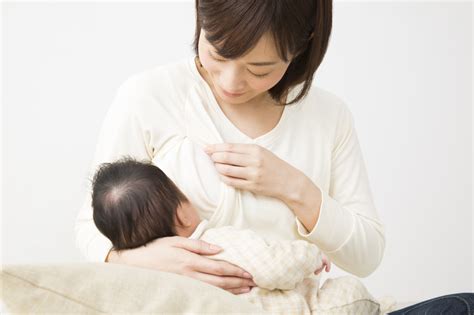 母乳がよく出る母乳育児のために行う妊娠中と出産後にできる準備 ママリ