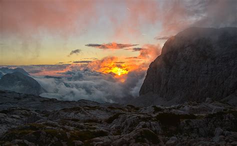Wanderung von pürzelbach bei lofer zur kallbrunnalm, vorbei am dießbachstausee zum ingolstädter haus auf dem steinernen meer mit zwei chihuahuas und einem la. Kurzurlaub im Steinernen Meer: Das Ingolstädter Haus
