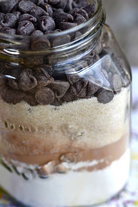 These double chocolate chip cookies are ultra chocolatey, fudgy in the middle, crisp round the edges and delicious all over. Double Chocolate Chip Cookies-in-a-Jar ⋆ Great gluten free recipes for every occasion.