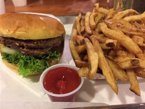 Top 10 Burger Restaurants In Phoenix In 2017 According To Yelp