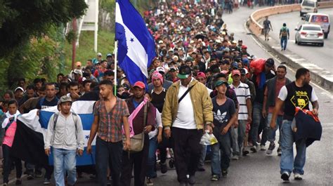 Mega Caravana De Migrantes Hondureños Camina Hacia Estados Unidos La
