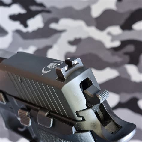 Pistole Sig Sauer P226 Blackwater Tactical Kal 9mmp Nr Uu650166