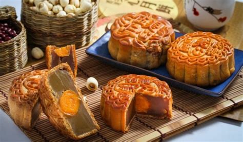 Where to witness the mooncake festival in singapore? A Mooncake Buyer's Guide | Chinese American Family