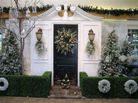 Christmas porch decorating ideas inspirational ideas for your christmas porch. 25 Amazing Christmas Front Porch Decorating Ideas - Instaloverz