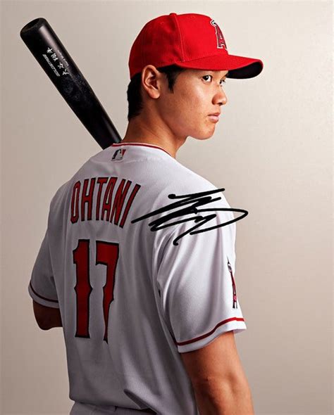 Shohei Ohtani Signed Photo 8x10 Rp Mlb Autographed Los Angeles Angels