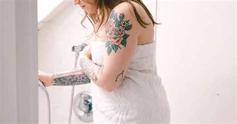 ¿cada Cuánto Lavar Un Tatuaje Guía De Cuidados Para Curar Un Tatuaje