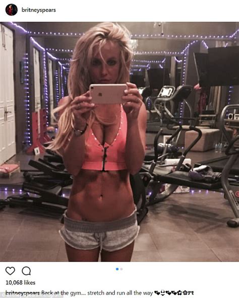 britney spears shows off her abs in skimpy outfit daily mail online
